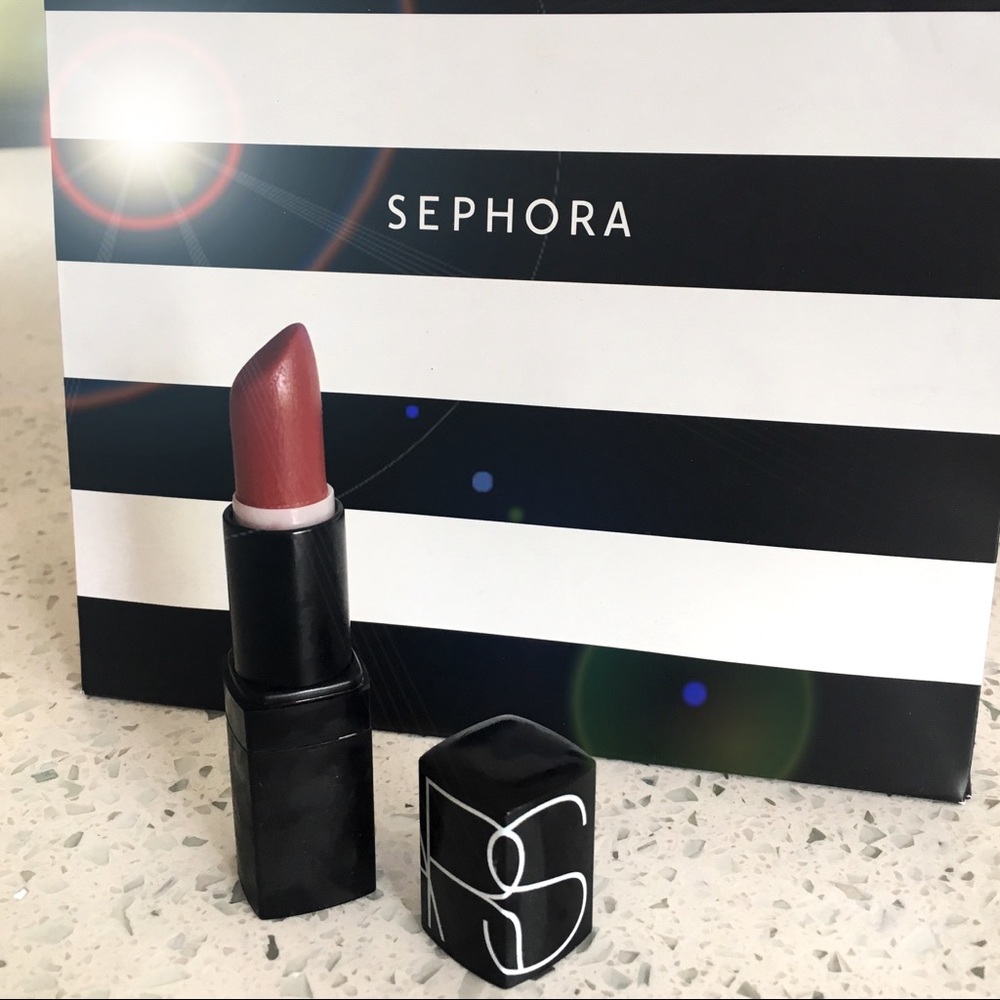 NARS Lipstick - Gipsy (Berry Red) 0.12 oz / 3.4 g